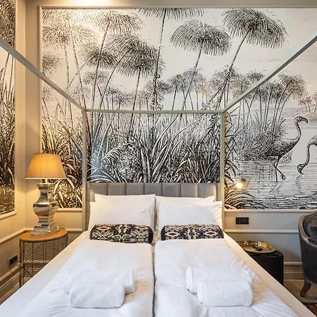 Jungle Design 2bdr Apartment Budapest