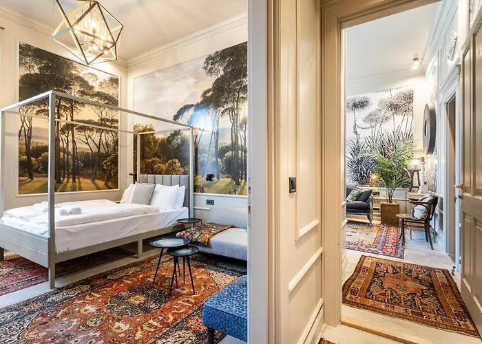 Jungle Design 2bdr *